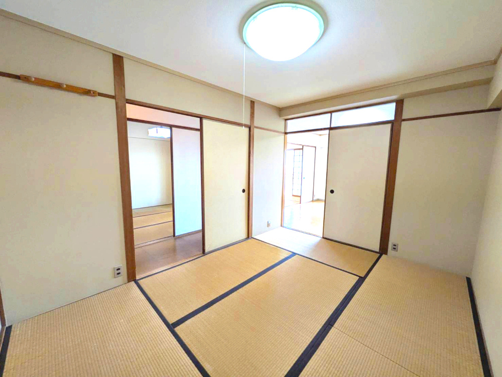 ローレルハイツ宝塚壱号棟の和室|和室です