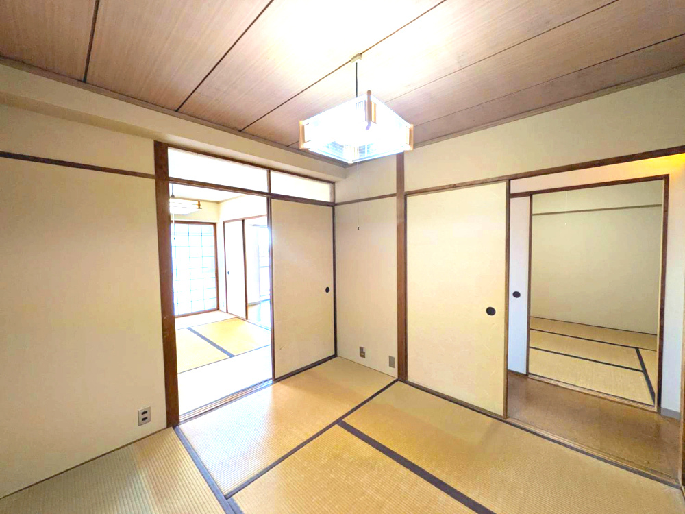 ローレルハイツ宝塚壱号棟の和室|和室ならではの温かな和の空間で寛ぎの時間を過ごせます
