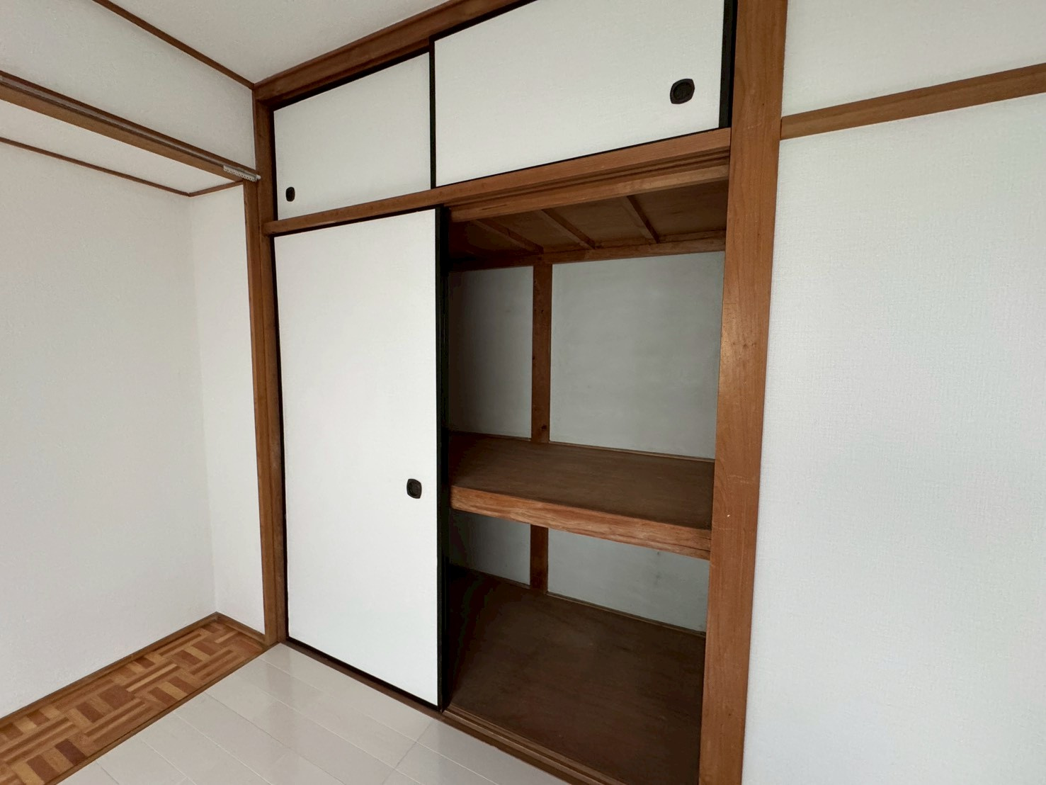 東九条町戸建(T)の収納
