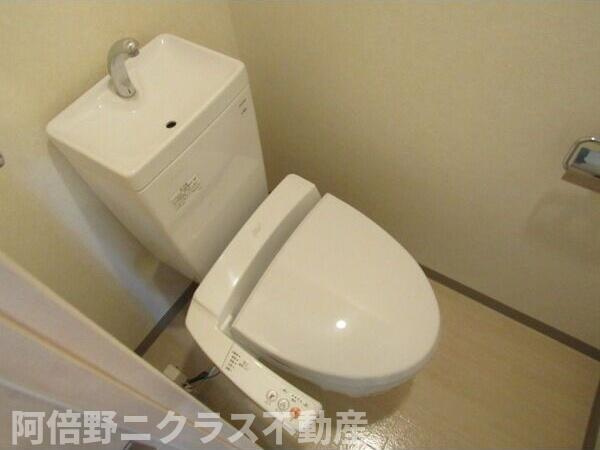 エス・キュート上本町イーストのトイレ