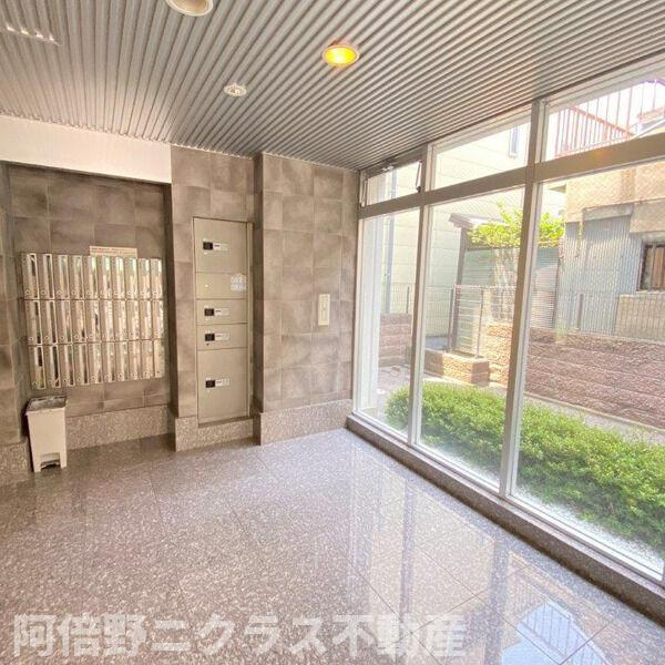 クレイドル西田辺のロビー