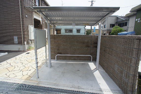 イターナルパレスⅡの駐車場