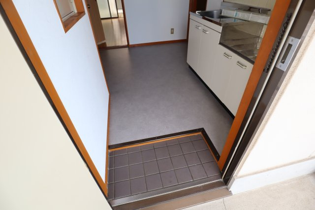 コーポ今井の玄関