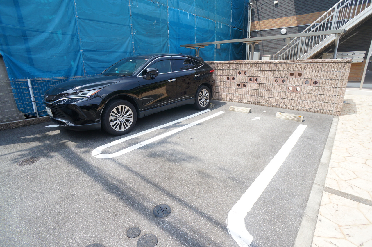ＡＬＨＯＵＳＥ南城戸の駐車場