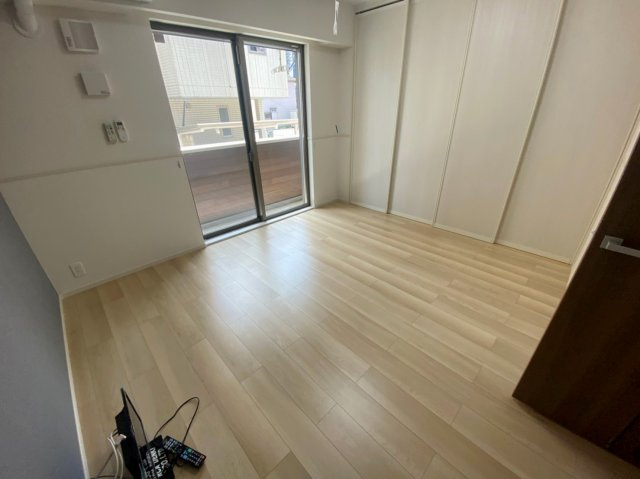 パインツリーの居間・リビング|☆洋室７帖の居室です。☆