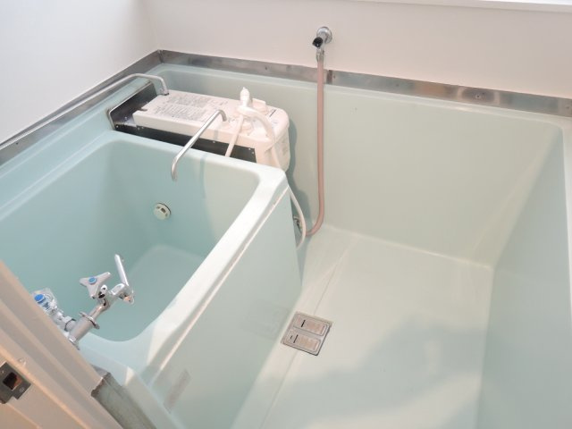 第２幸栄荘の浴室