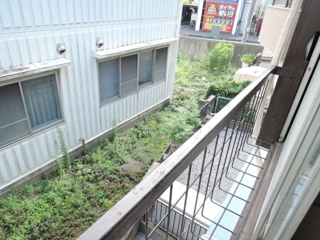第２幸栄荘のバルコニー