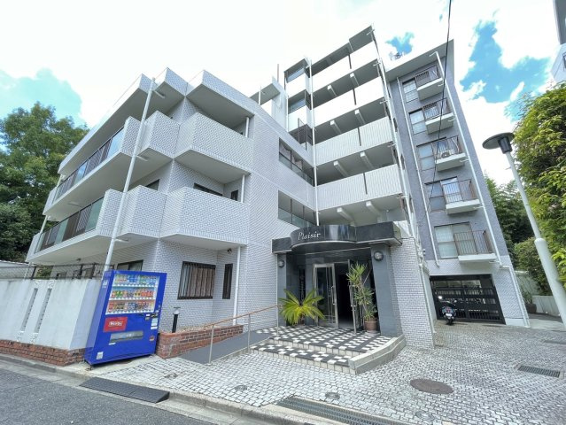 プレジール学園前の外観