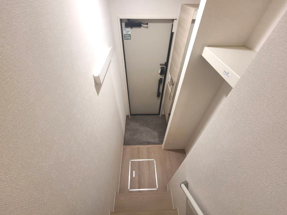グランヴェール西ノ京の玄関