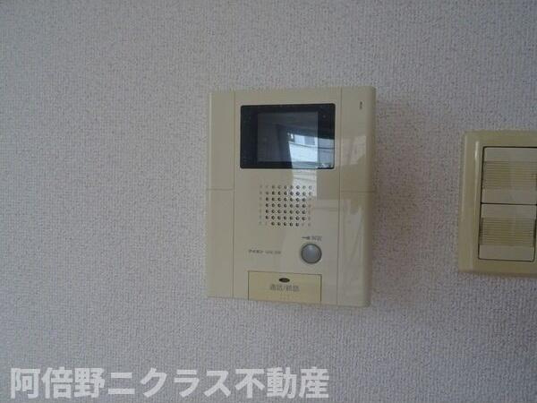 ディナスティ玉造のセキュリティ|内装は別部屋の参考写真です。
