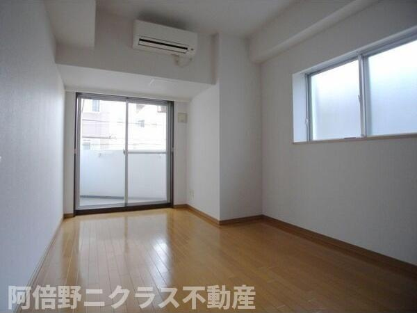 ディナスティ玉造の居間・リビング|内装は別部屋の参考写真です。