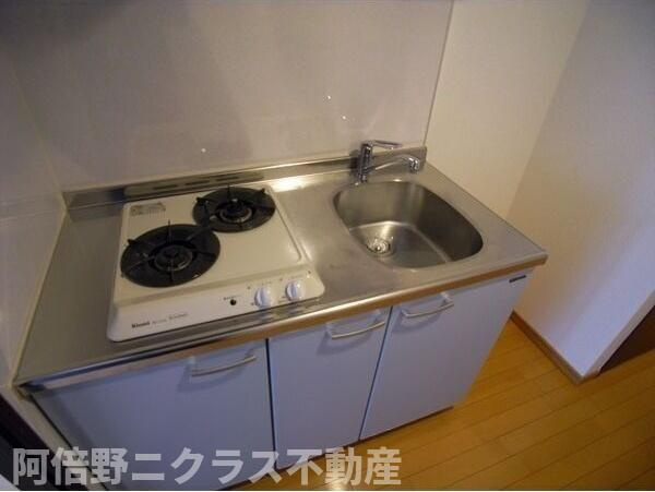 ディナスティ玉造のキッチン|内装は別部屋の参考写真です。