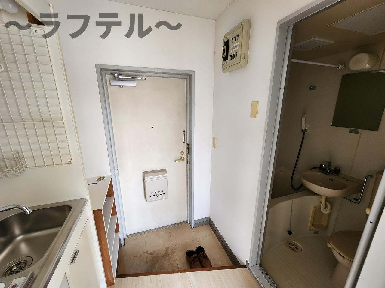 ラ・ルーナの玄関