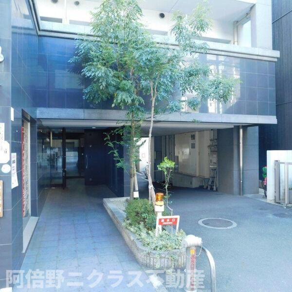 グランド上町のエントランス