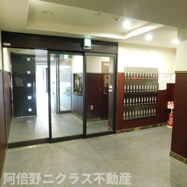 グランド上町のロビー