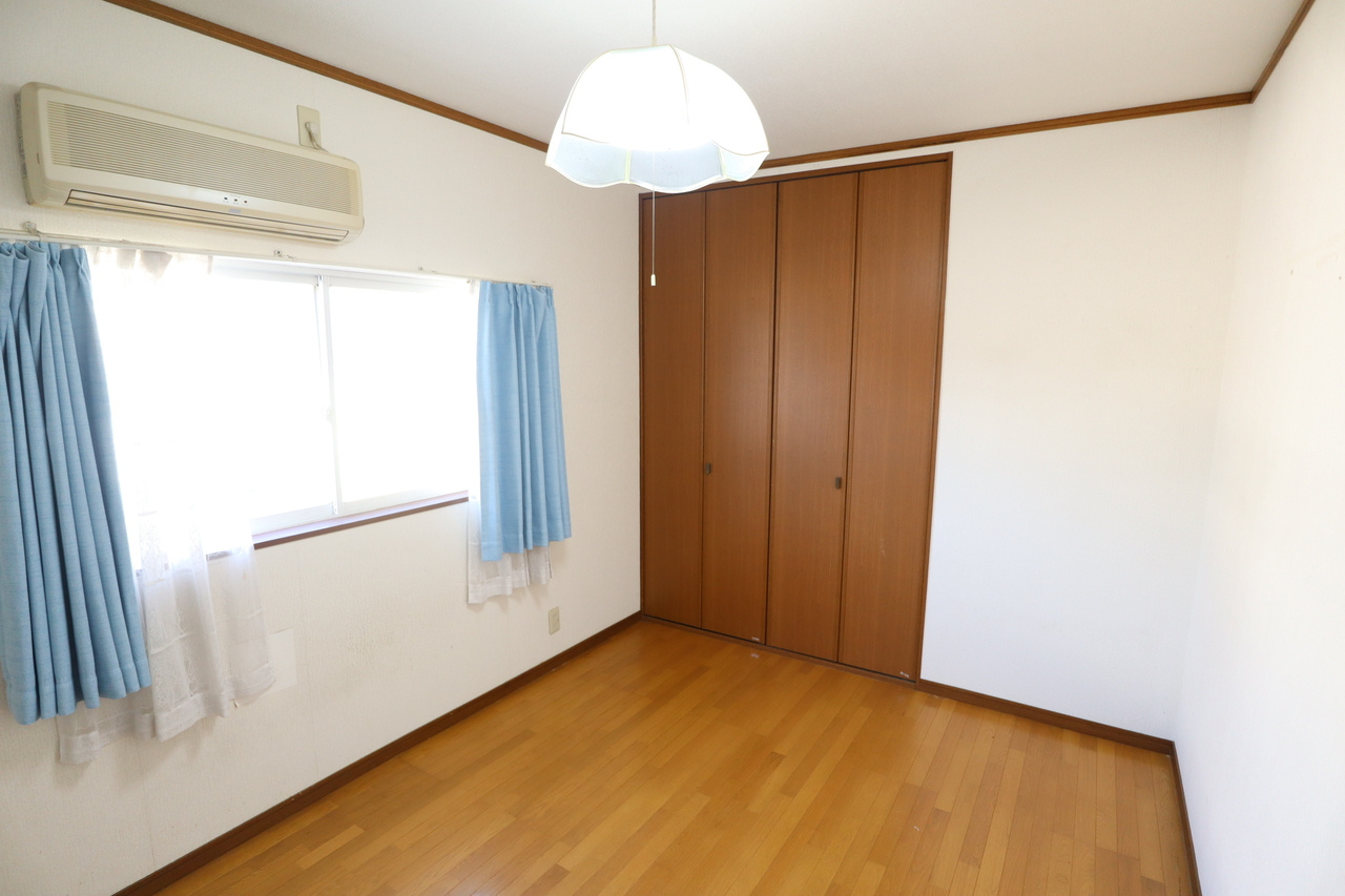 小泉町一戸建の居間・リビング