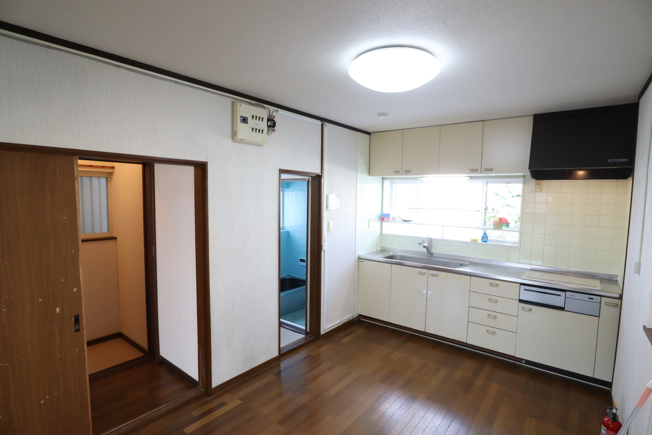 小泉町一戸建の居間・リビング