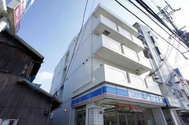 福島ビルの外観