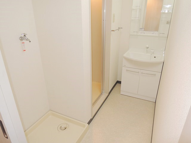 川口市南鳩ヶ谷４丁目の賃貸マンションの独立洗面台|別号室の参考写真です。