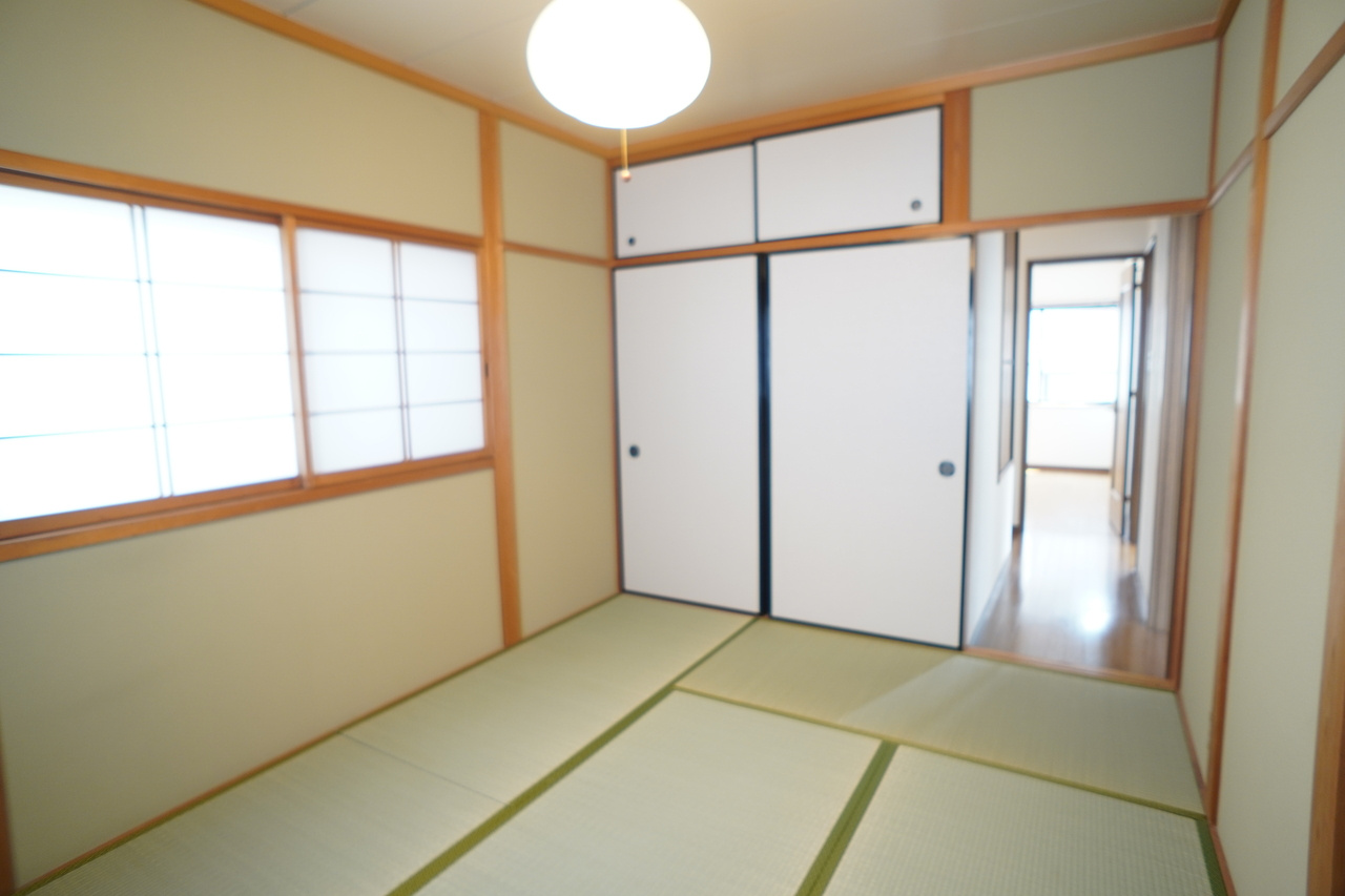 生駒郡三郷町勢野西4丁目貸家の洋室