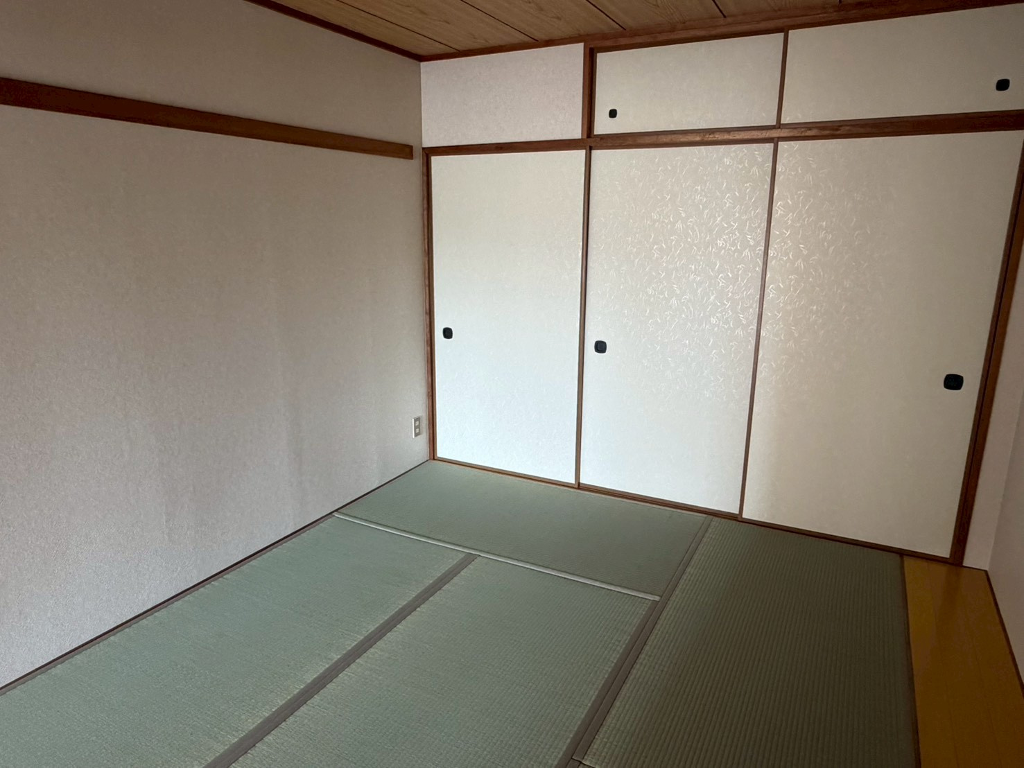 西大寺サンハイツ１号棟の和室