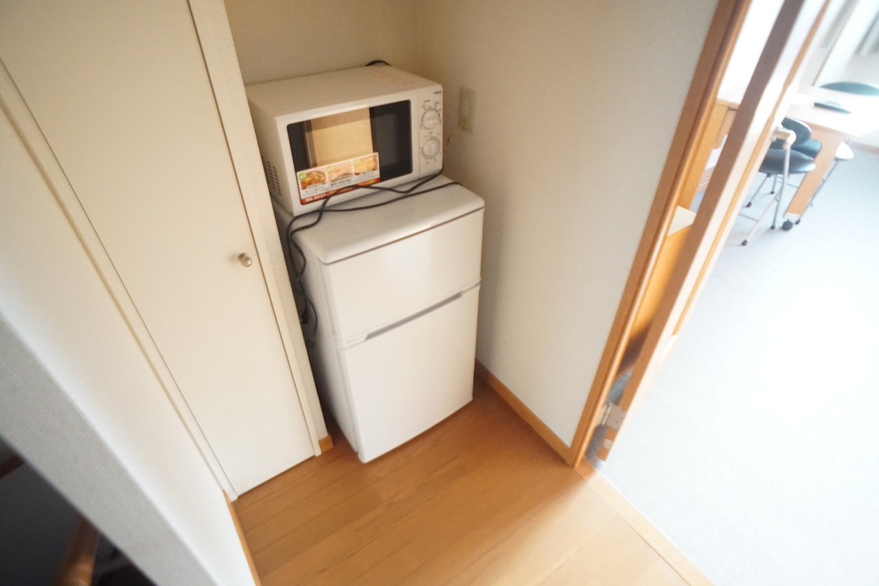 レオパレスオアシスの玄関