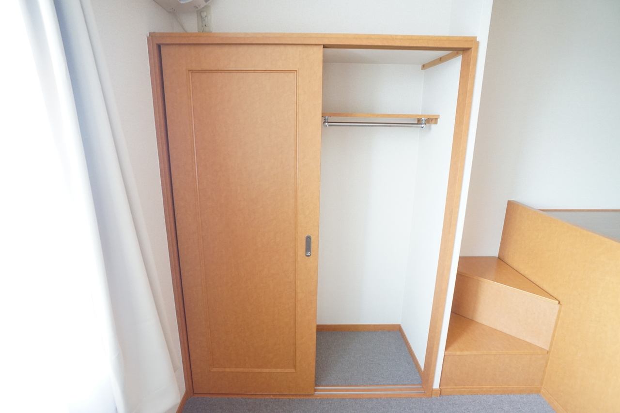 レオパレスオアシスの収納