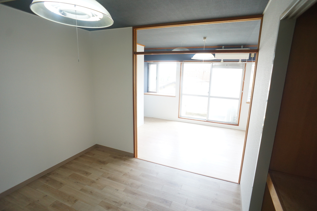 奈良市法華寺町の賃貸マンションの居間・リビング