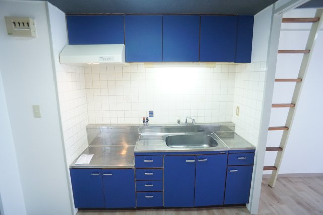 奈良市法華寺町の賃貸マンションのキッチン