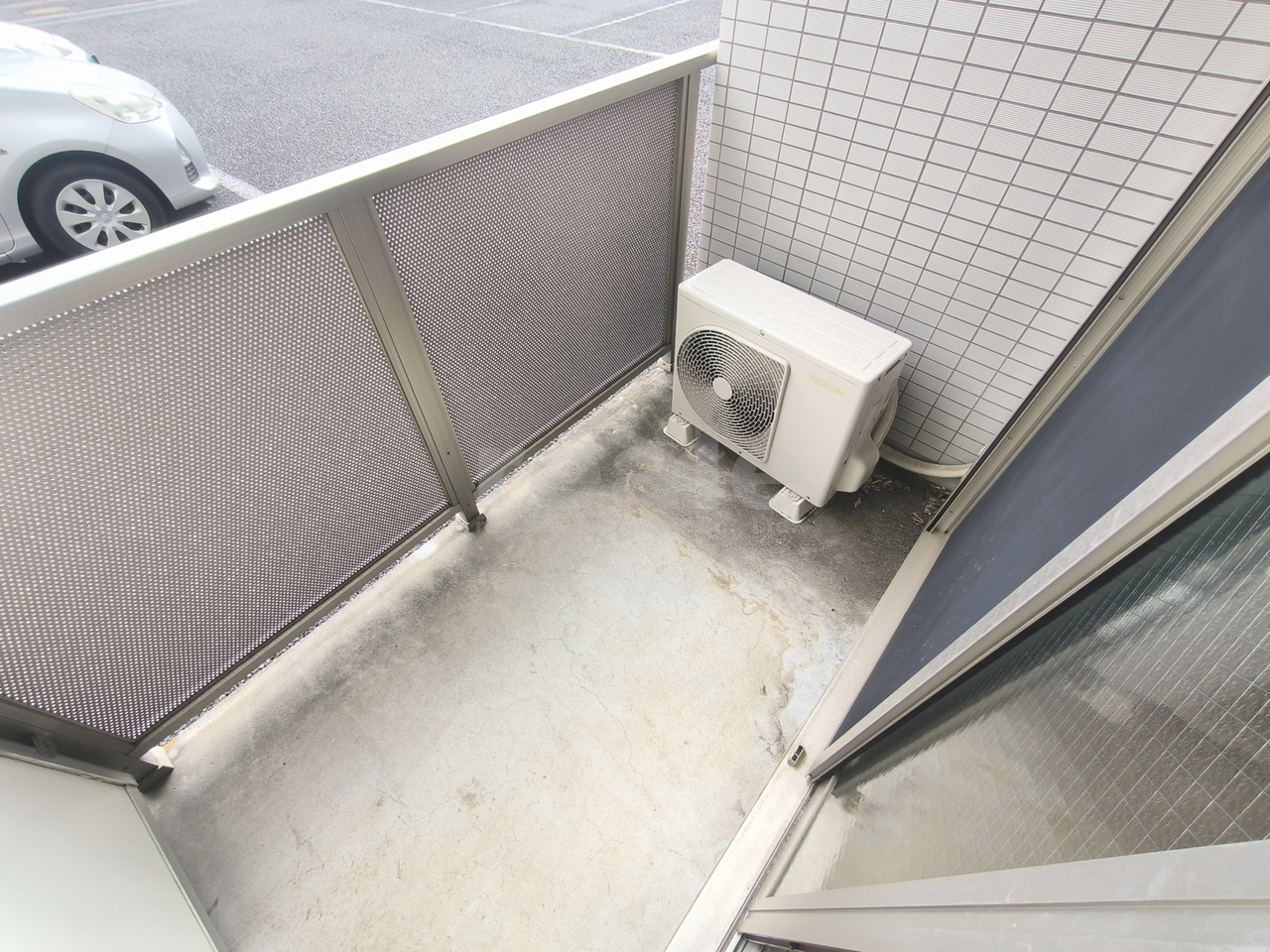 三鷹市新川６丁目の賃貸マンションのバルコニー