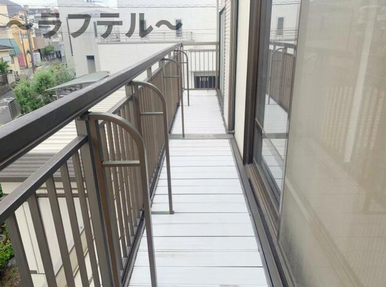 ⼊間市東藤沢⼾建てのバルコニー