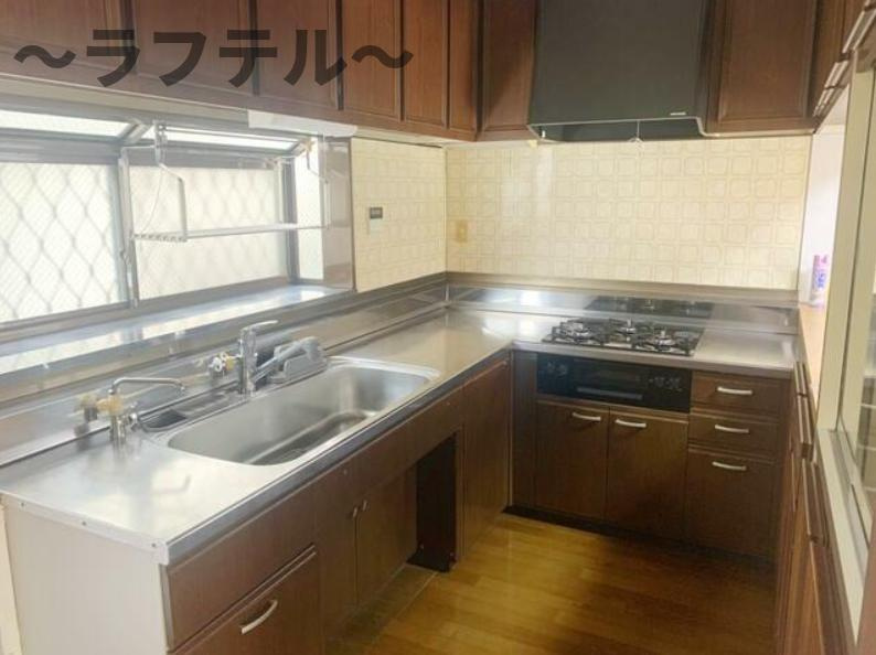 ⼊間市東藤沢⼾建てのキッチン