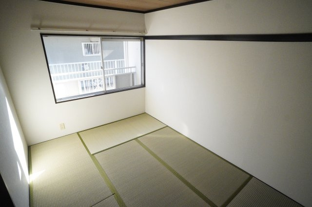 タウニィいかるがの和室