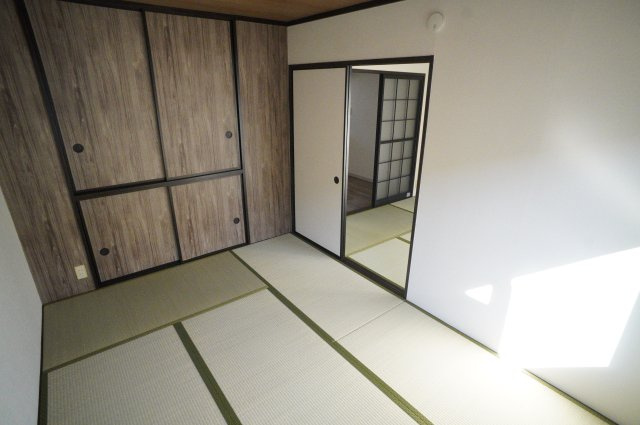 タウニィいかるがの和室
