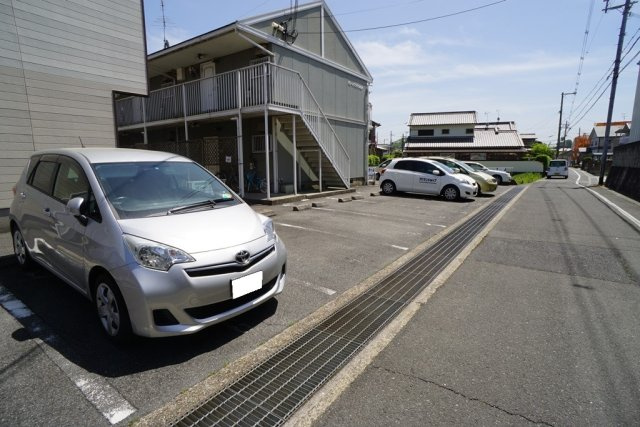 タウニィいかるがの駐車場