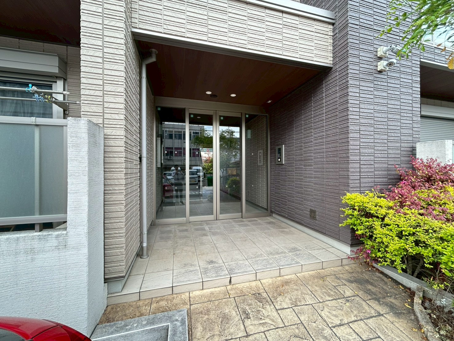 ウエストメゾン西木辻のエントランス