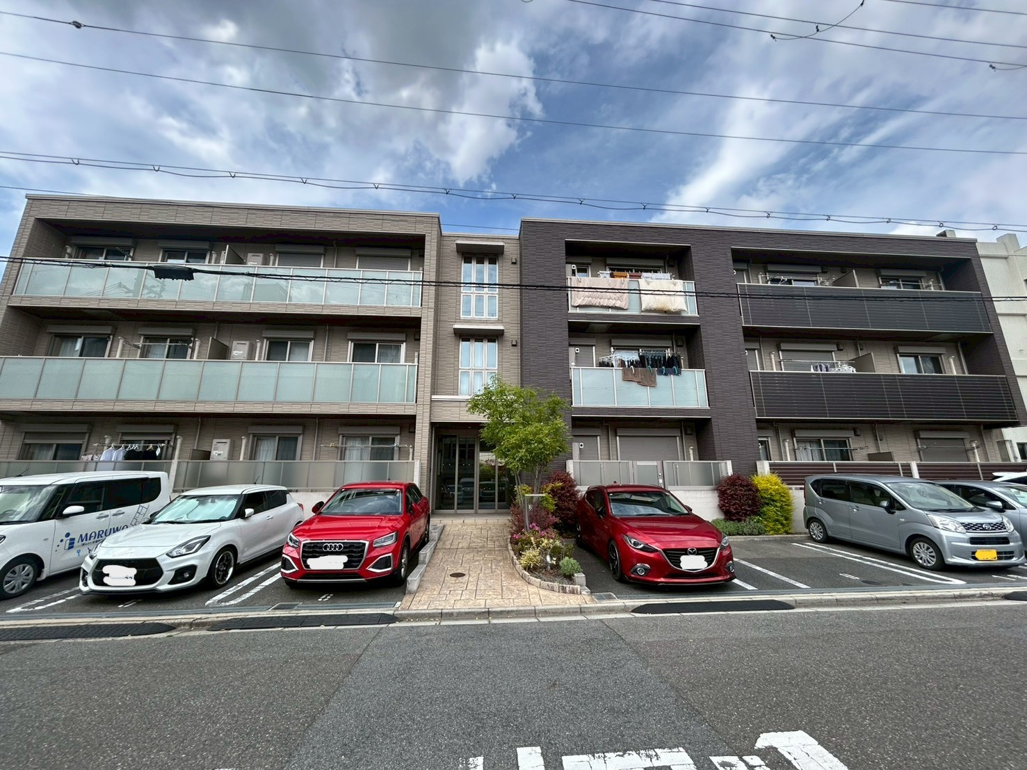 ウエストメゾン西木辻の駐車場