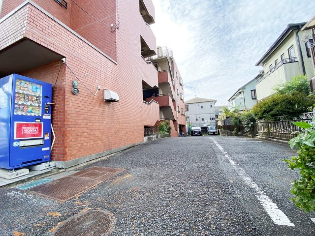 コーラルスターガーデンの駐車場