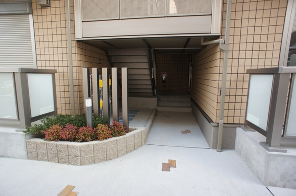 モンテ中山台のエントランス
