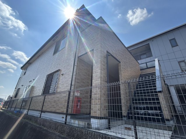 ピュアハウス（学園前店）の駐車場