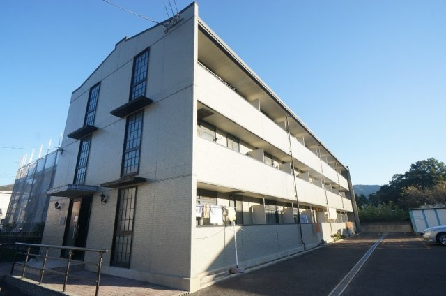 レオパレス関屋の外観