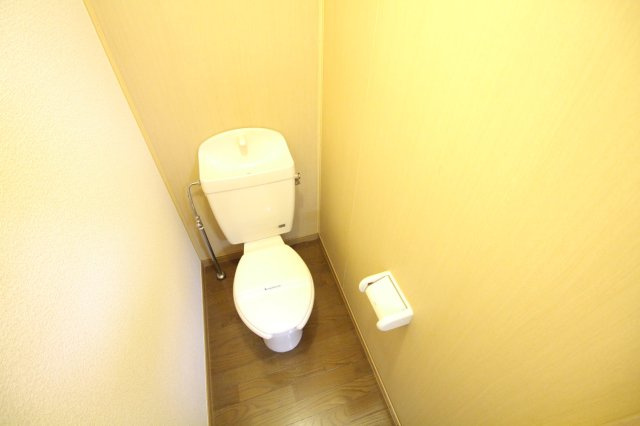 レオパレス冨田のトイレ