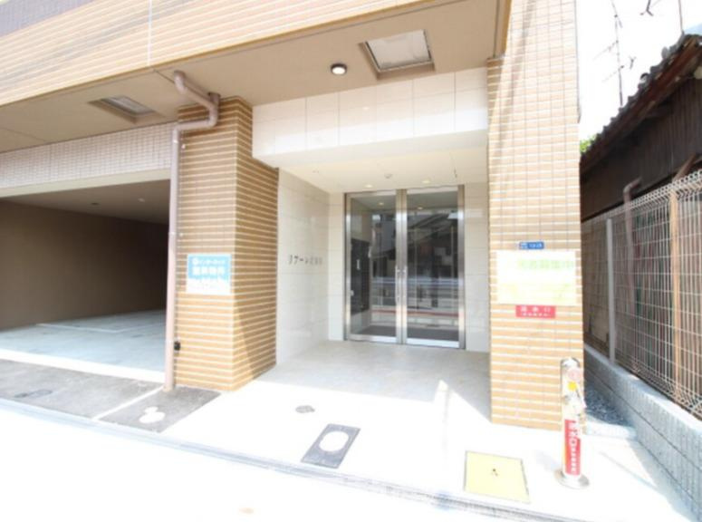 リアーレ北田辺のエントランス