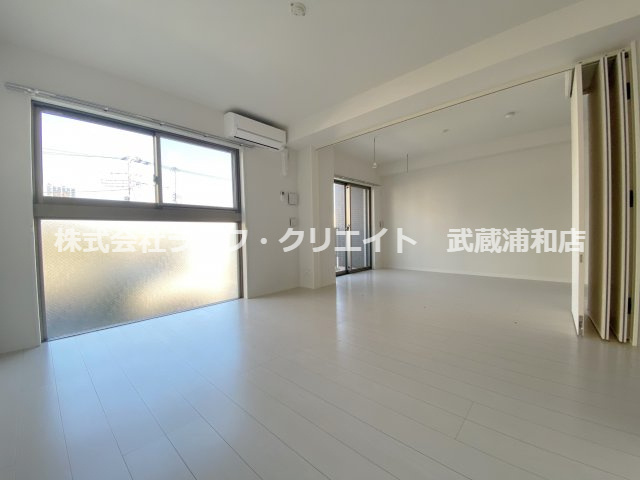 ヴィラ・デ・ジョワ浦和白幡の内装|別号室の参考写真です。