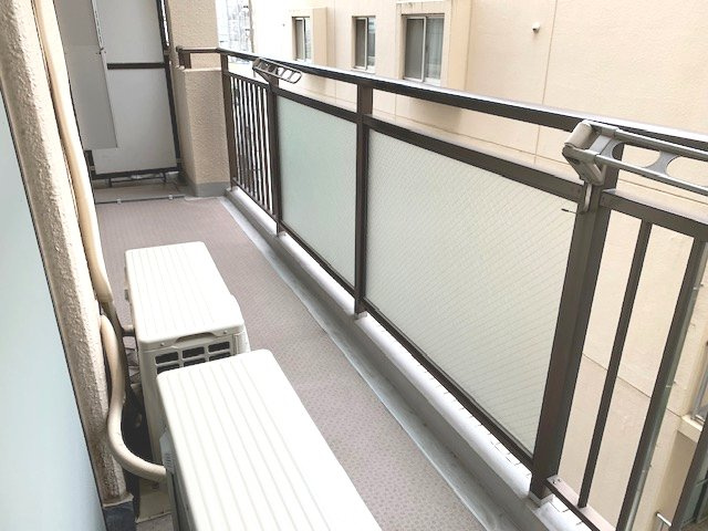 フクロク・ハイマンション２号館のバルコニー