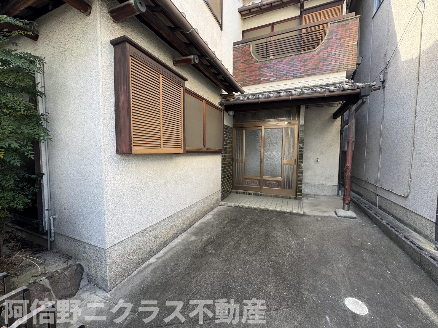 松原市小川５丁目貸家のエントランス