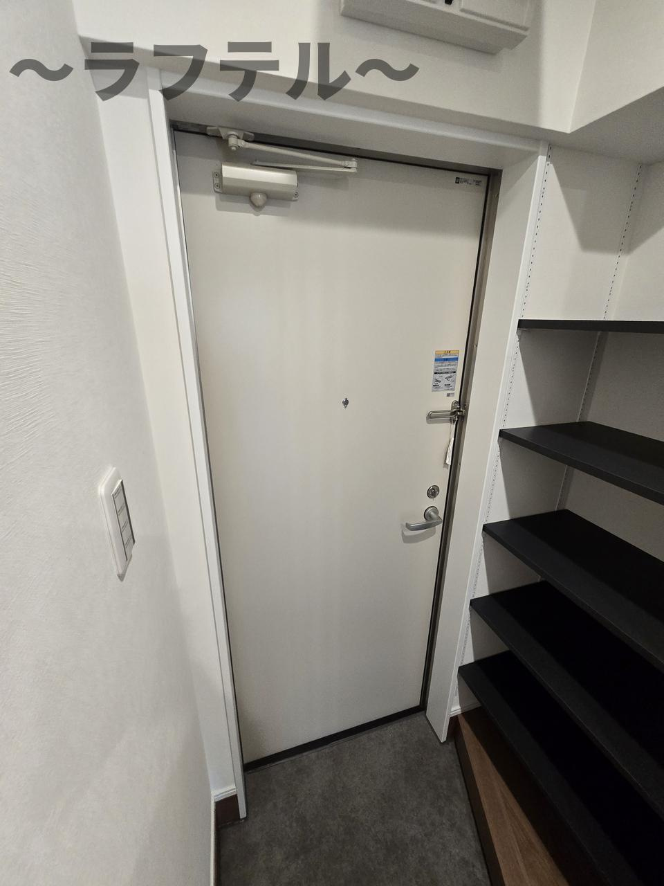 ヨーク所沢Ⅱの玄関