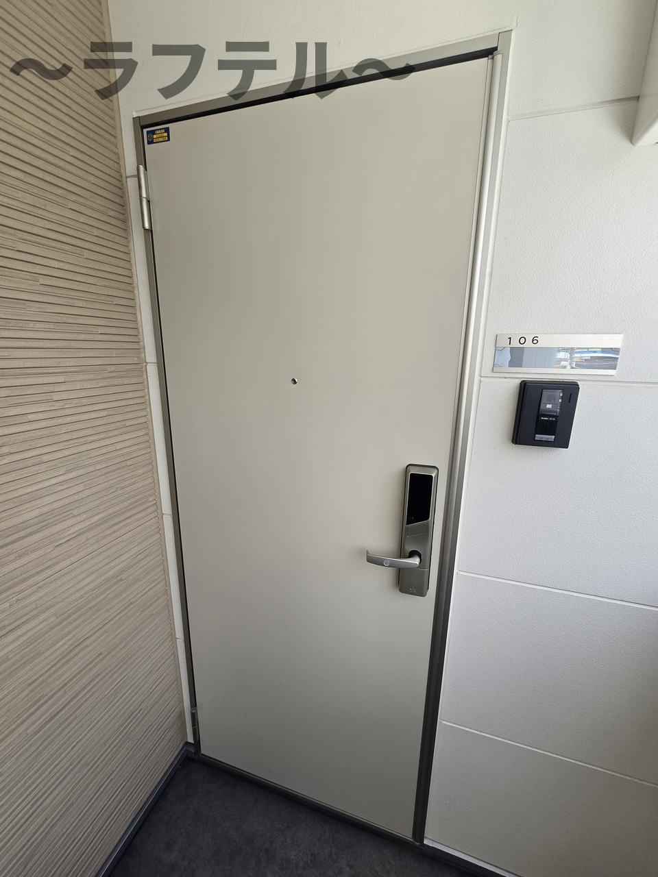 ヨーク所沢Ⅱの玄関