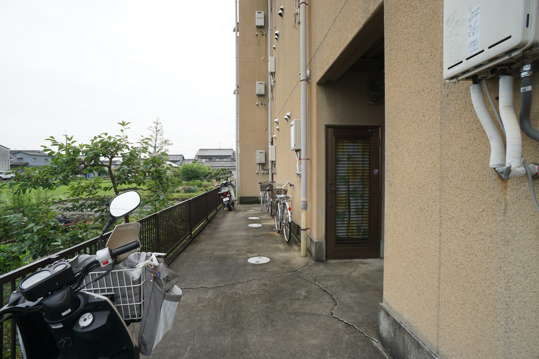 パレシャルム郡山のエントランス