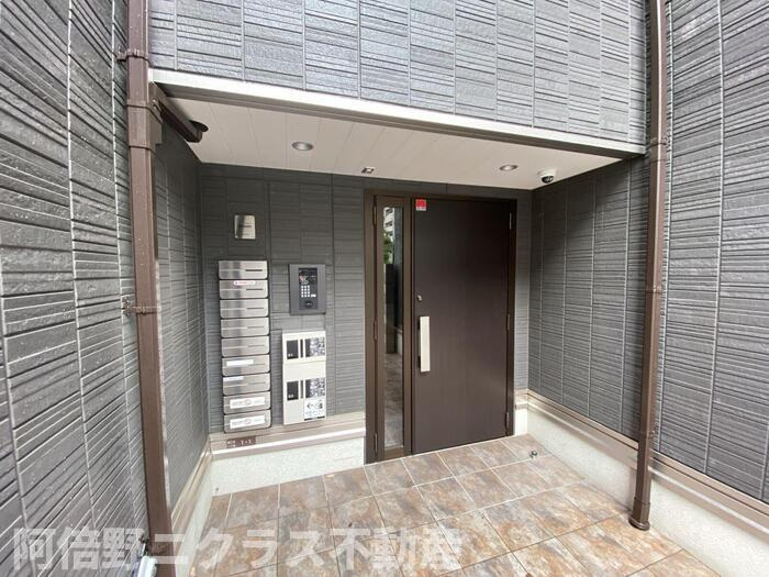 La Suite上町台のエントランス